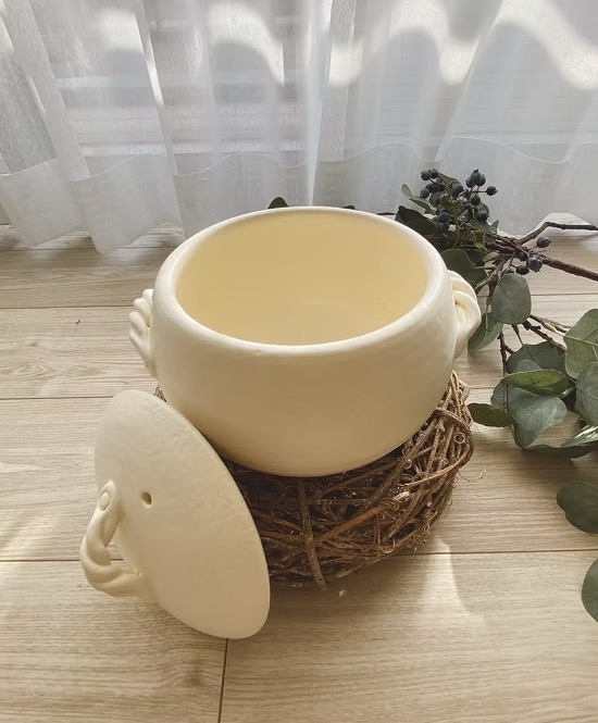 野草の成分をじっくり煮出す専用の土鍋